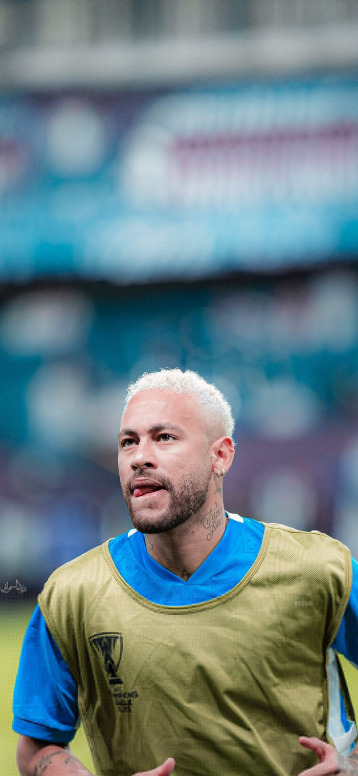 谁就更接近 谁就更接近